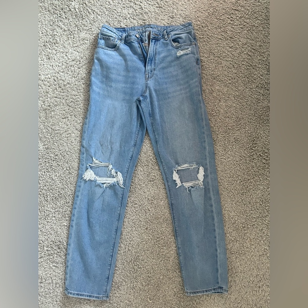 american eagle high waisted mom jeans/straight leg, size 8 long